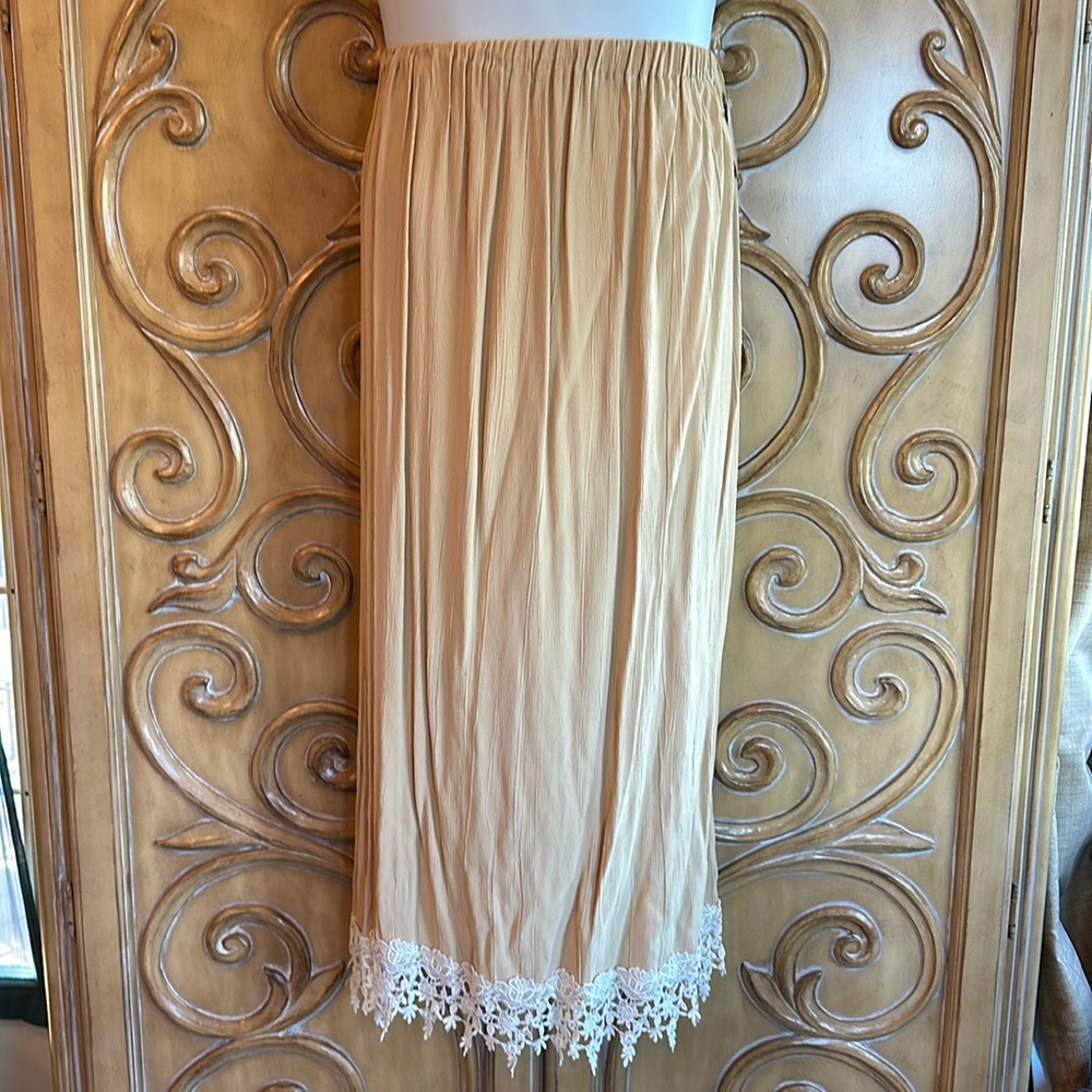 NWT Cream long Crinkle Skirt